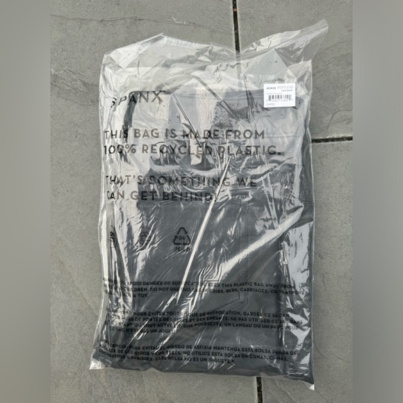 Spanx Ankle Skinny Pant Black Faux Leather Petite Medium NWT - Picture 11 of 11